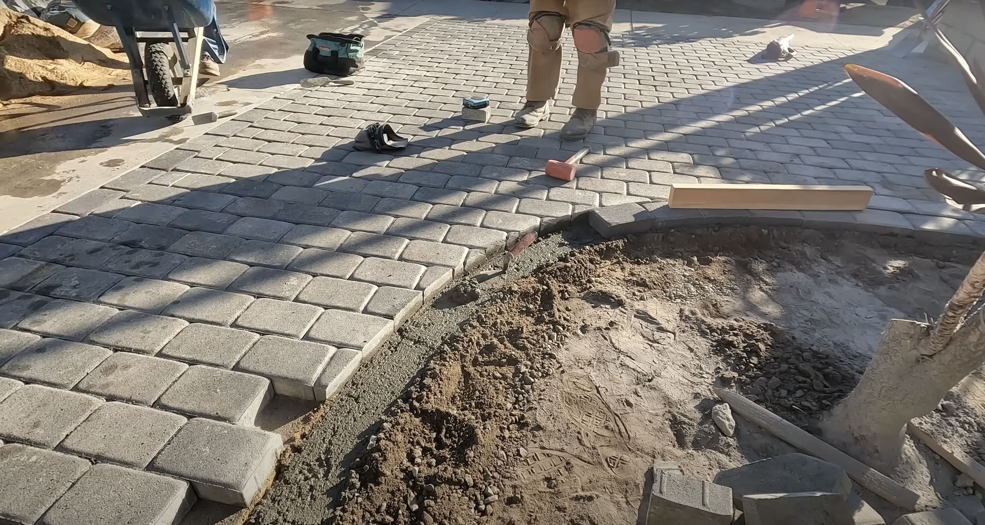 Concrete slab installation for foundations and floors Professional concrete slab installation in Newton MA